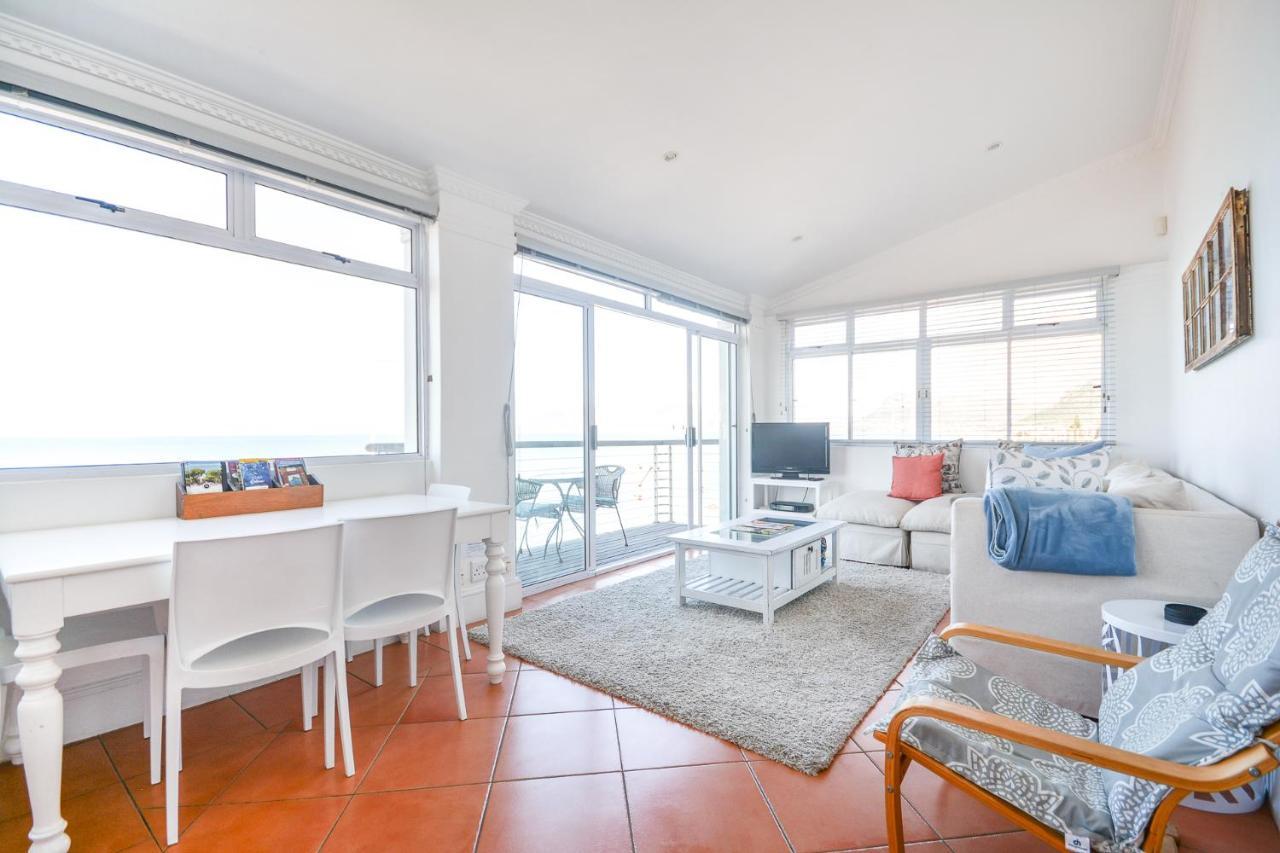 Oceanfront Penthouse Apartment Muizenberg Ngoại thất bức ảnh